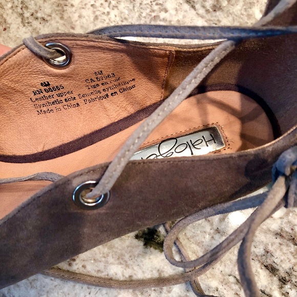 Halogen Suede Hanella-Lea lace up flats - Picture 4 of 4
